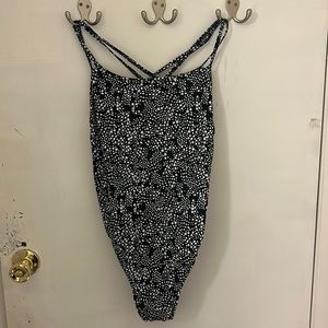 Jolyn style Murray size 36 color black and white